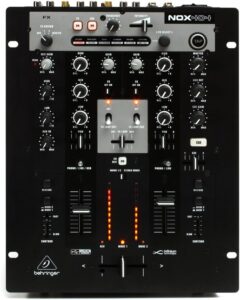 Behringer NOX404